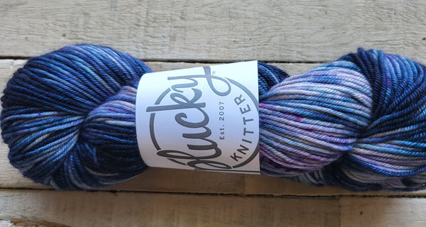 Plucky Knitter Primo DK yarn in the color Enchangted Skies