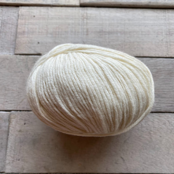 Jody Long Cottontails yarn in the color Sheep 002