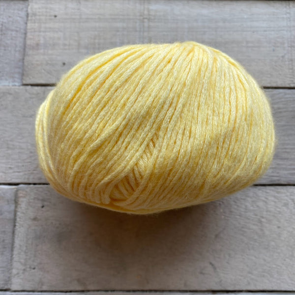 Jody Long Cottontails yarn in the color Buttermilk 015