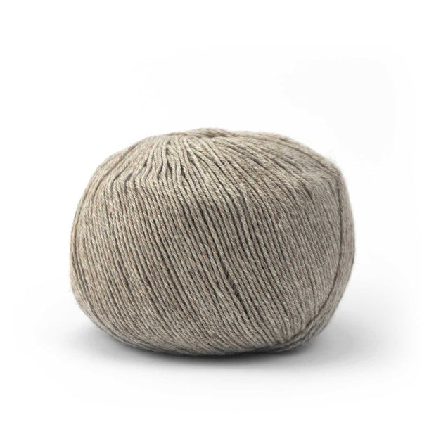 Pascuali Puno Yarn in the color Oak Tree 30