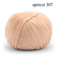 Pascuali Cumbria yarn in the color apricot 307