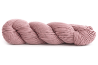 Hikoo Sueño yarn in the color Dusty Rose 1152